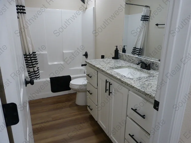 2717 Aldrich Rd — Photo 9