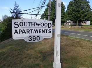 388 S Main St #15, Seymour, CT 06483