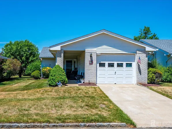 813A Deal Rd, Monroe Township, NJ 08831
