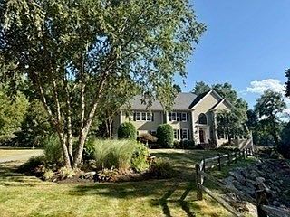 2nd image of 5 Blais Farm Rd