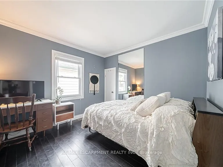 22 Concord Ave — Photo 7