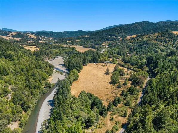 39025 Mattole Rd, Honeydew, CA 95545