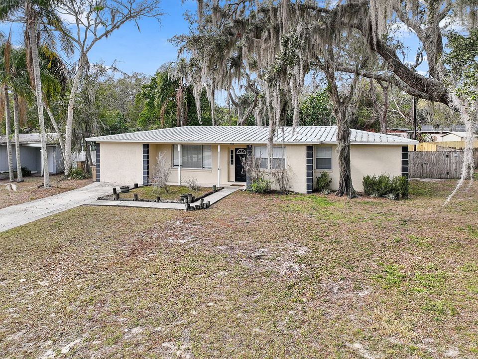 1st image of 605 E River Dr