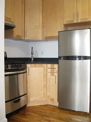 Rented by Tower Brokerage | media 9