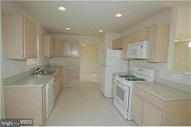 1st image of 3204 Jasper Hill Ct