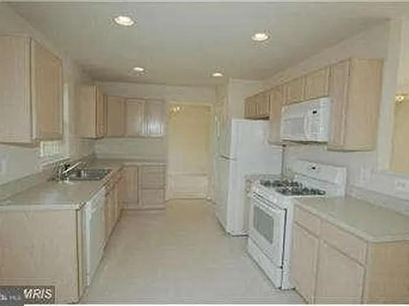 3204 Jasper Hill Ct, Dumfries, VA 22026