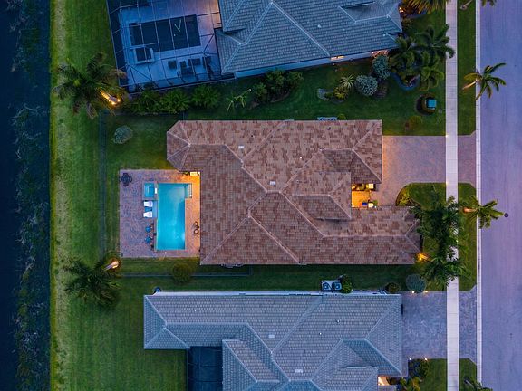 2nd image of 12833 Veneto Springs Drive
