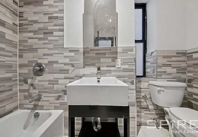 204 W 108th St #Penthouse 6 — Photo 10
