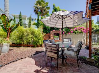 1052 4th St, Hermosa Beach, CA 90254
