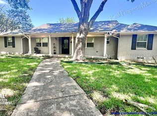7065 Freemont St, Dallas, TX 75231