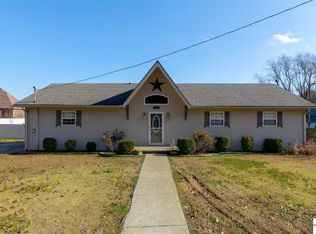 128 Gibson Dr, Mayfield, KY 42066
