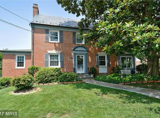 208 E Indian Spring Dr, Silver Spring, MD 20901