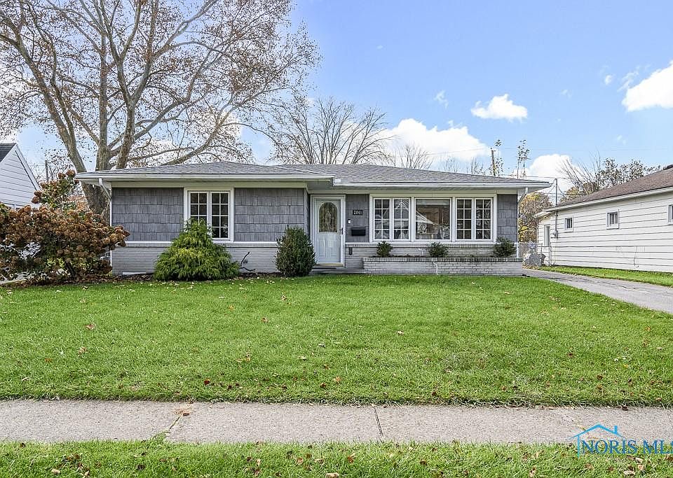 1st image of 2841 Oak Grove Pl
