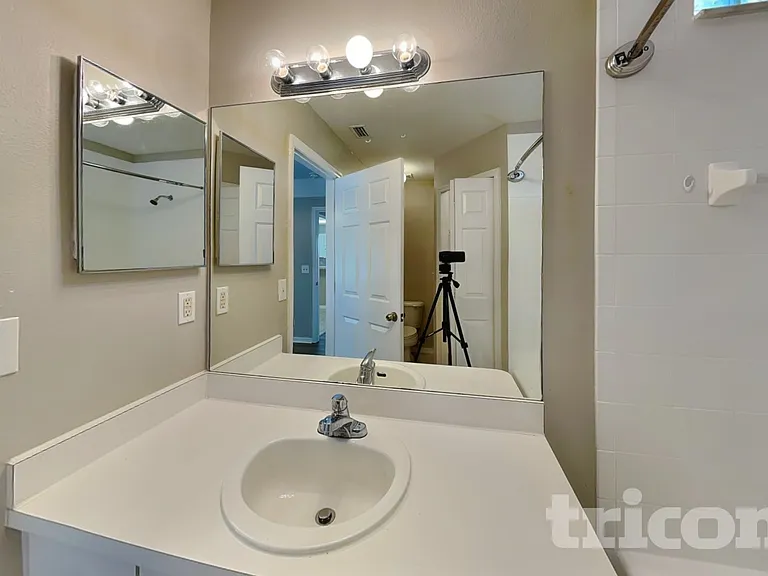 6739 Summer Haven Dr — Photo 8