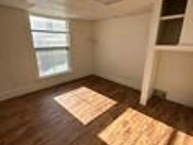 TD1227 — Photo 3