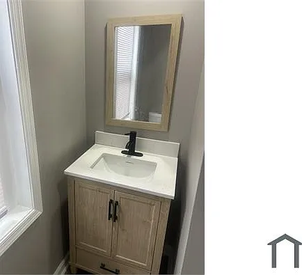 455 N 53rd St #2 — Photo 3