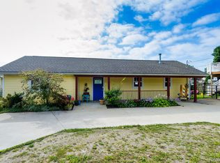 7795 Elizabeth Lake Rd, Waterford, MI 48327