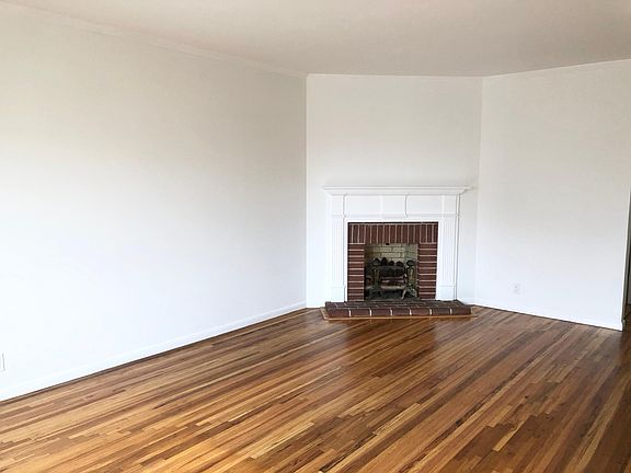 3rd image of 2331 Judah St