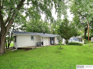 8304 Shelby Ct, Plattsmouth, NE 68048