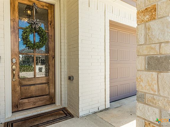 5th image of 6123 Monza Dr
