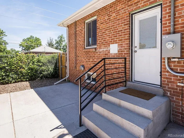2895 Eudora St — Photo 24