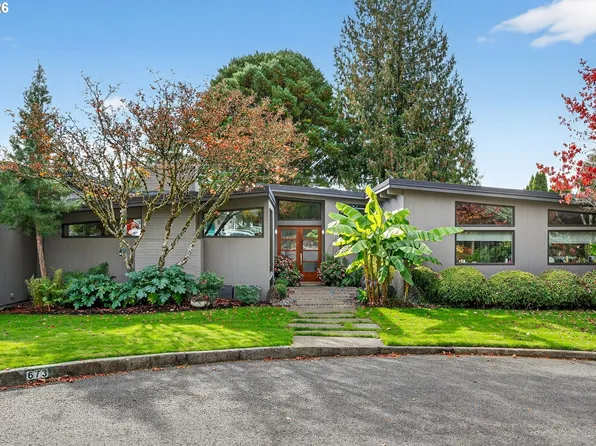 6736 SW Hamilton Ct, Portland, OR 97225