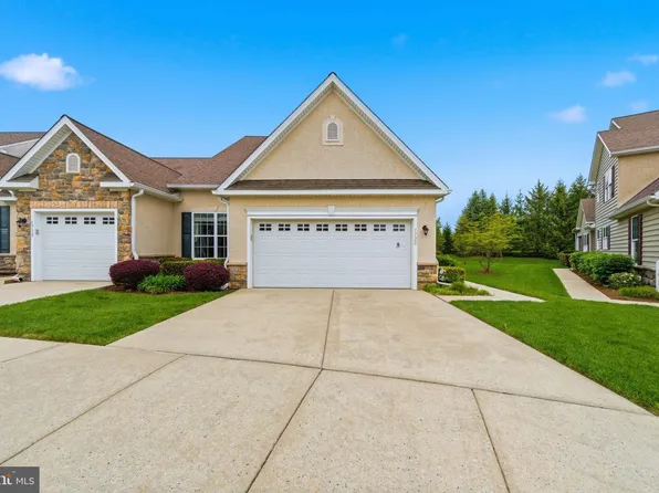 1720 Wisteria Ln, West Chester, PA 19380