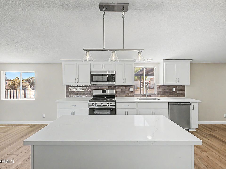 1st image of 24805 N 115TH Avenue