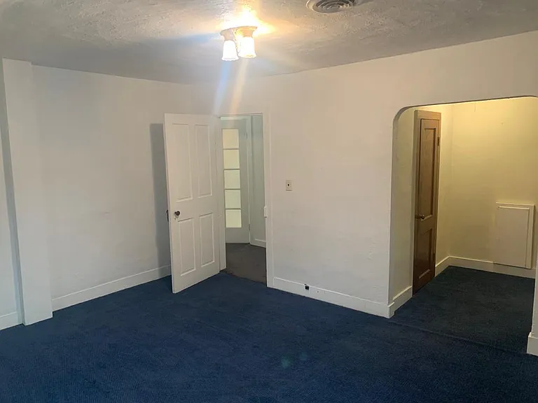 410 P St #4 — Photo 10