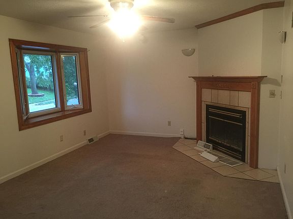 2nd image of 1934 S Leslie Dr