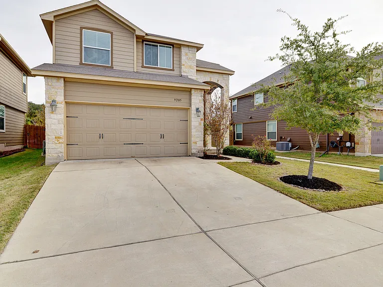 9205 Sweetgum Dr — Photo 3