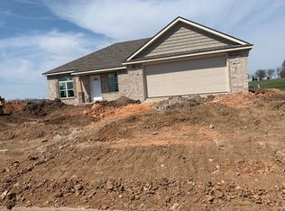 1160 Bo Ln, Springdale, AR 72764