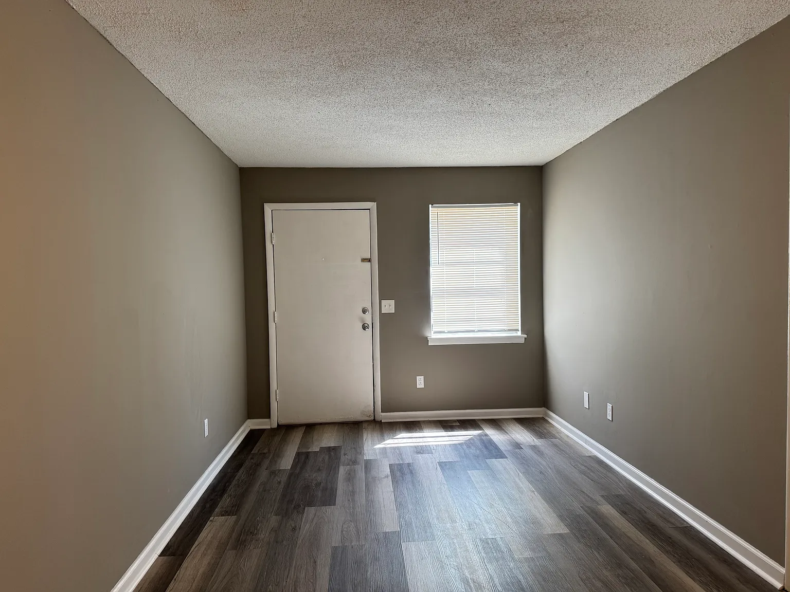 1 bed, 550 sqft, $725 — Photo 4
