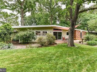 3015 Cedar Hill Rd, Falls Church, VA 22042