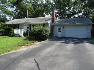 467 Chapel Hill Rd, Oakdale, CT 06370