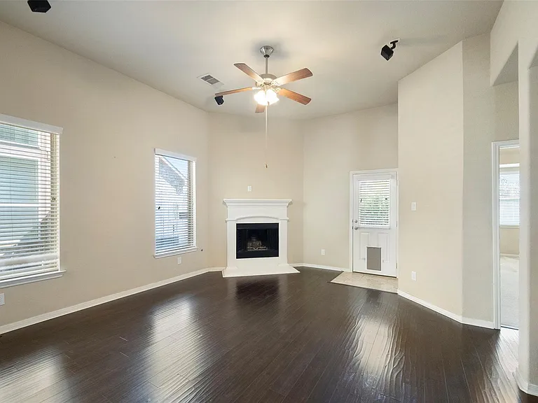 13206 Clover Creek Point Ln — Photo 9