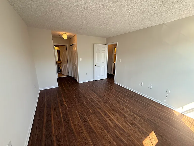 28 Alder St — Photo 11