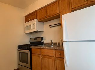 10710 W Lincoln Ave, Milwaukee, WI 53227