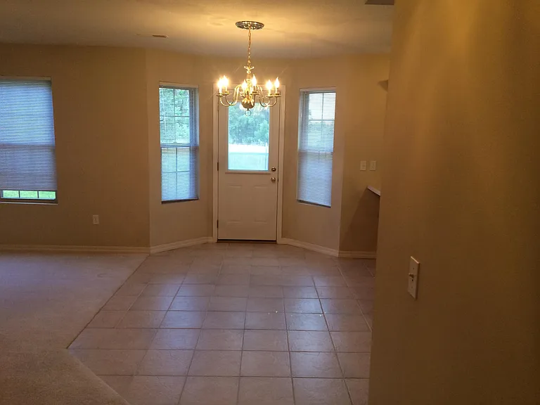 2302 Windstone Dr — Photo 4