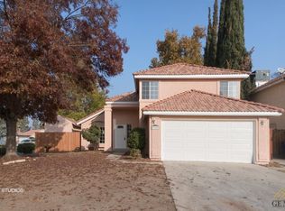 7920 Walnut Grove Ct, Bakersfield, CA 93313