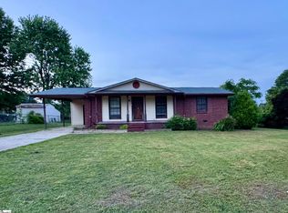 219 Drury Ln, Mauldin, SC 29662