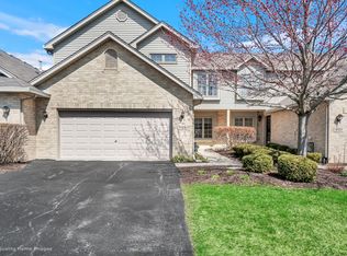 9134 Mansfield Dr, Tinley Park, IL 60487