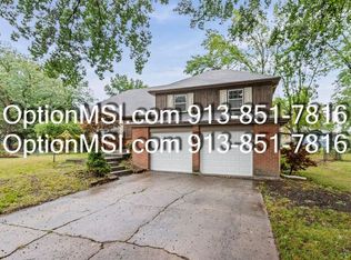 11701 W 49th St, Shawnee, KS 66203