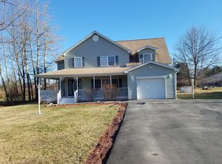 1165 Glade Dr, Long Pond, PA