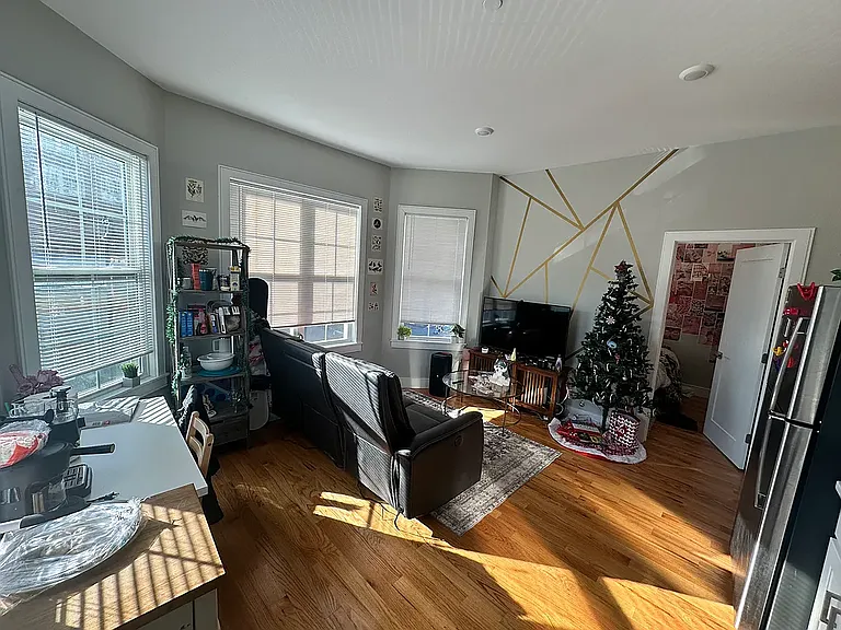 1619-1621 Tremont St #1 — Photo 2