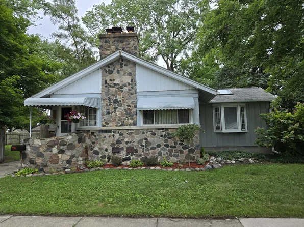 23060 Hoover Ave, Hazel Park, MI 48030