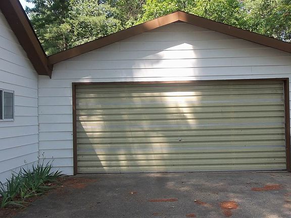 2nd image of 9900 Kenwood Ct