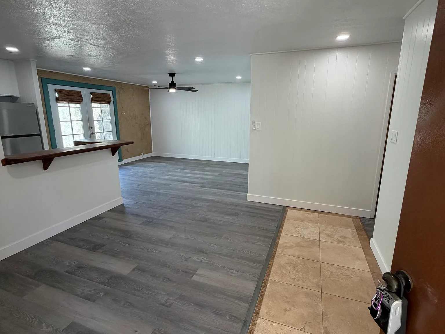 2 bed, $3,000 — Photo 1