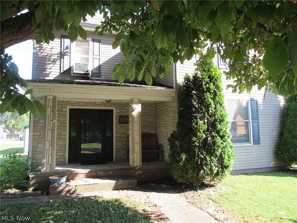 1st image of 7025 Axline Ave