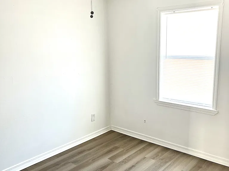 1202 Belair St #3 — Photo 11